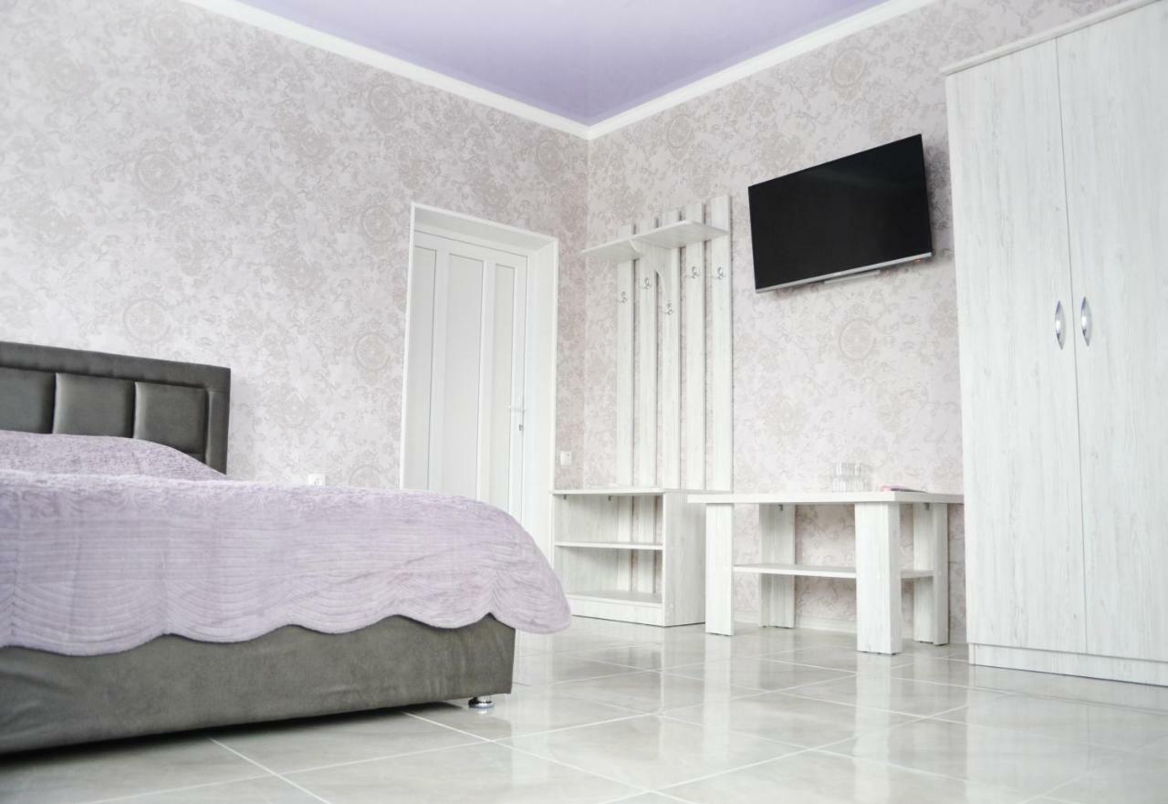 Імперія Otaci Ngoại thất bức ảnh